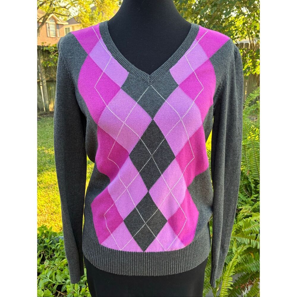 Vintage 90’s IZOD Women’s SZ S Argyle Gray Pink Pattern V-Neck Sweater